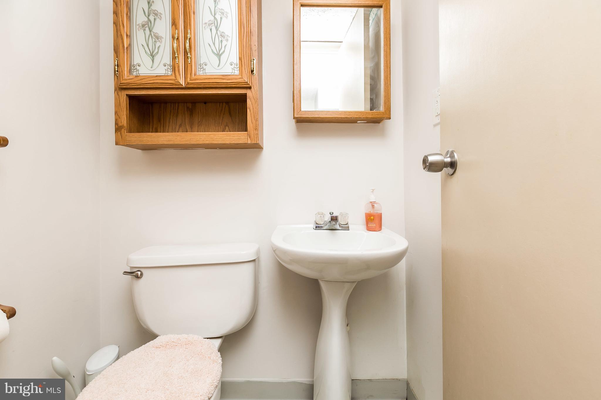 7335 Stratton Way Baltimore, MD 21224 - Photo 22 of 30 Bath