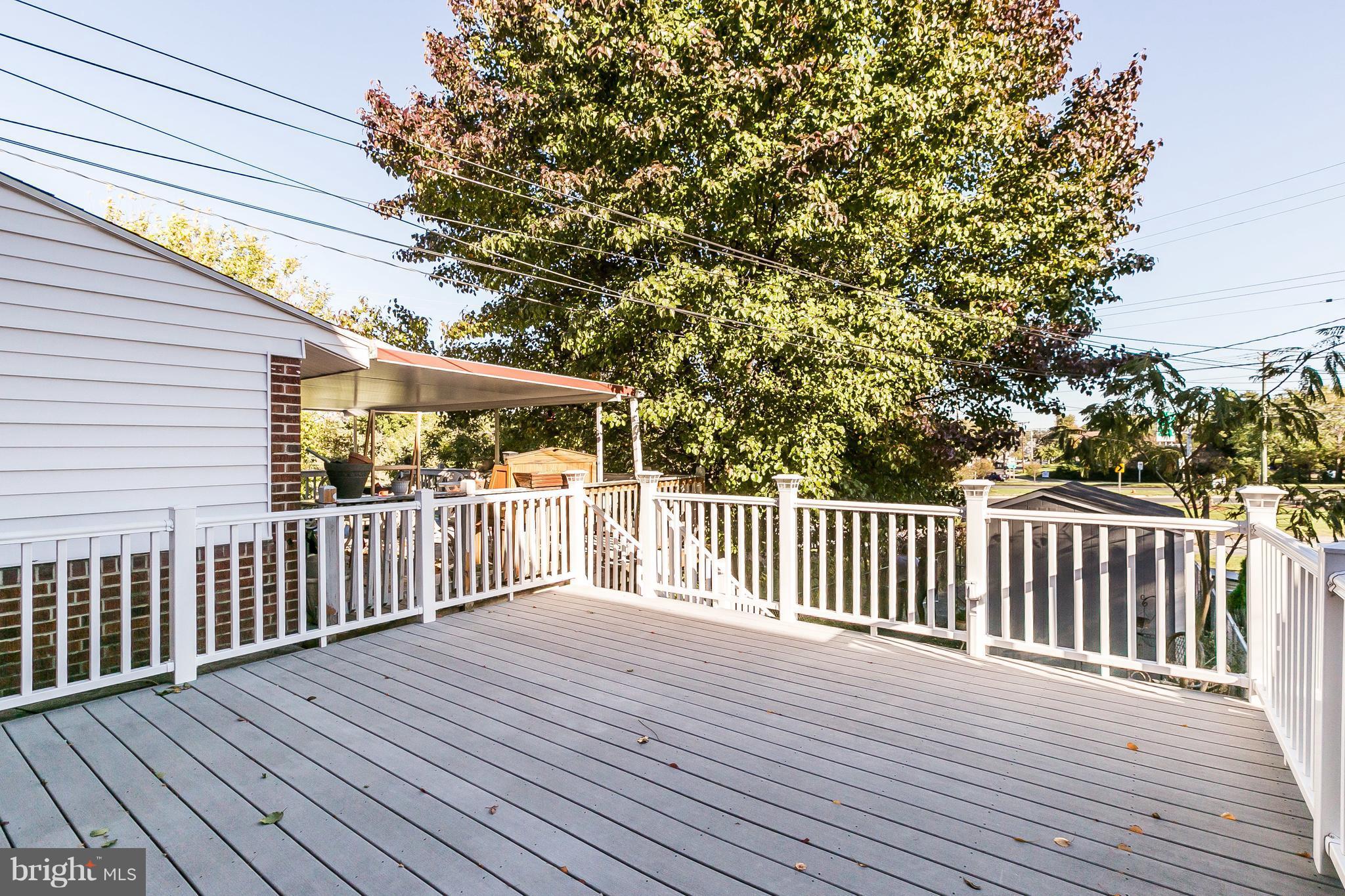 7335 Stratton Way Baltimore, MD 21224 - Photo 24 of 30 Deck