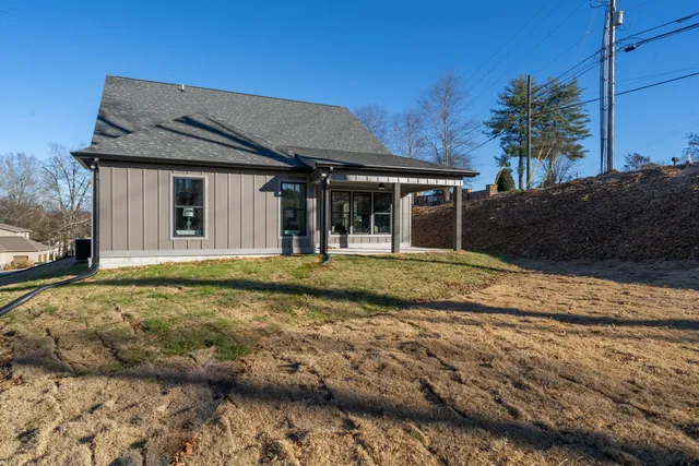 $550,000 | 294 Running Oak Drive, Ringgold, GA 30736