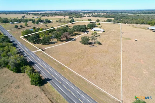 $1,100,000 | 2776 South Highway 77, Cameron, TX 76520