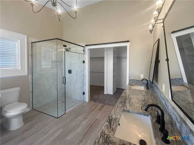 a view of walk in closet