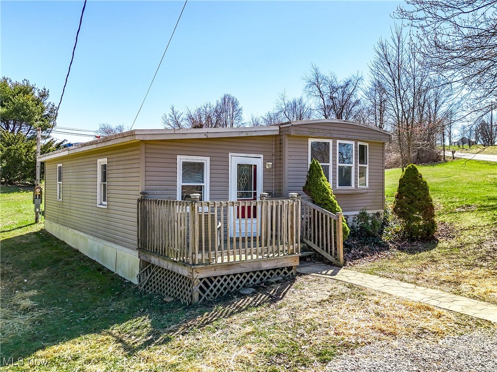 6042 Prairie Lane Wooster, OH 44691 - Photo 3 of 39
