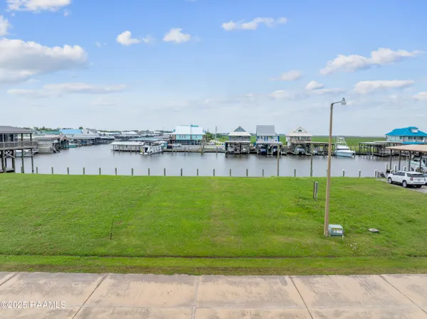 $215,000 | 127 Joseph C Drive, Cypremort Point, LA 70538