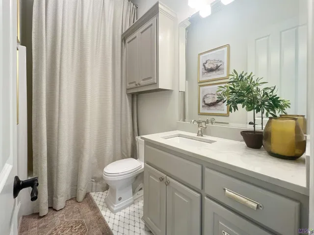 $1,500,000 | 25820 Carnoustie Way, Denham Springs, LA 70726