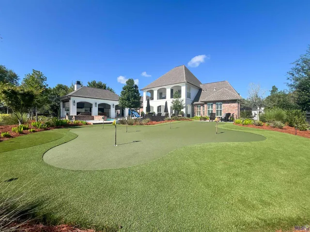 $1,500,000 | 25820 Carnoustie Way, Denham Springs, LA 70726