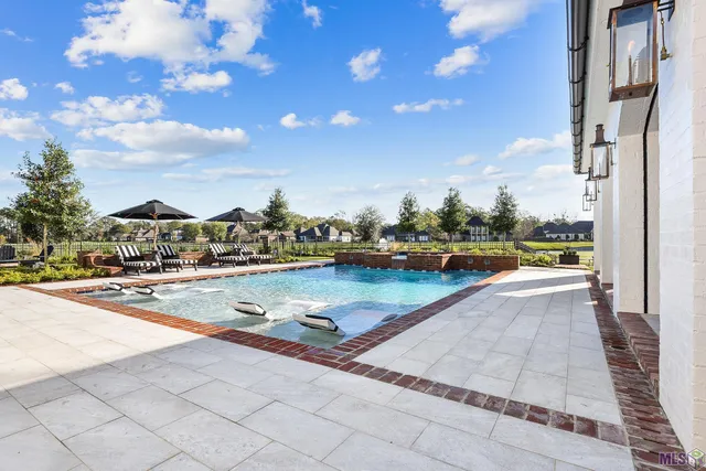 $1,500,000 | 25820 Carnoustie Way, Denham Springs, LA 70726