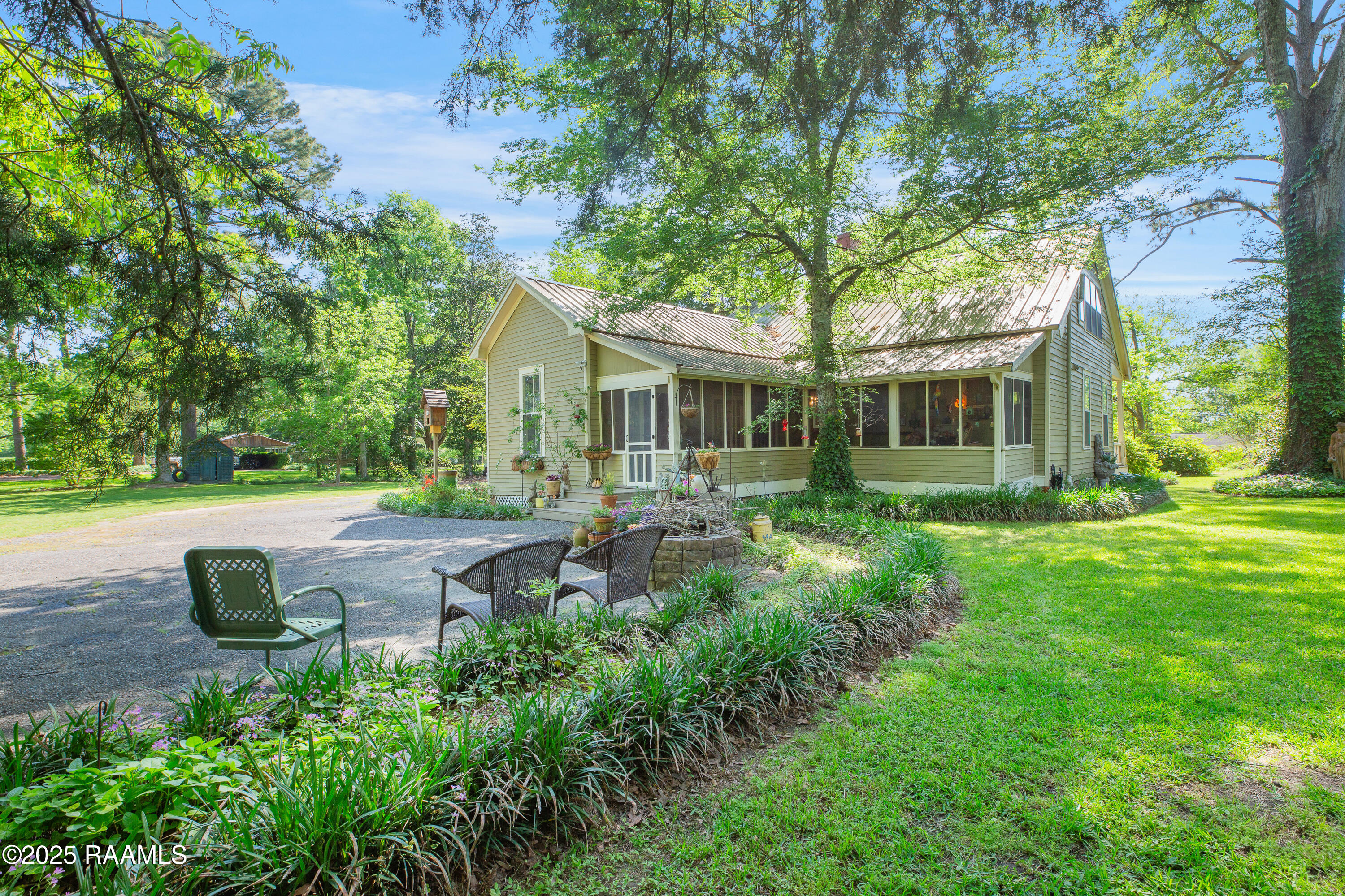 604 Main Street Washington, LA 70589 - Photo 23 of 49 Back of home