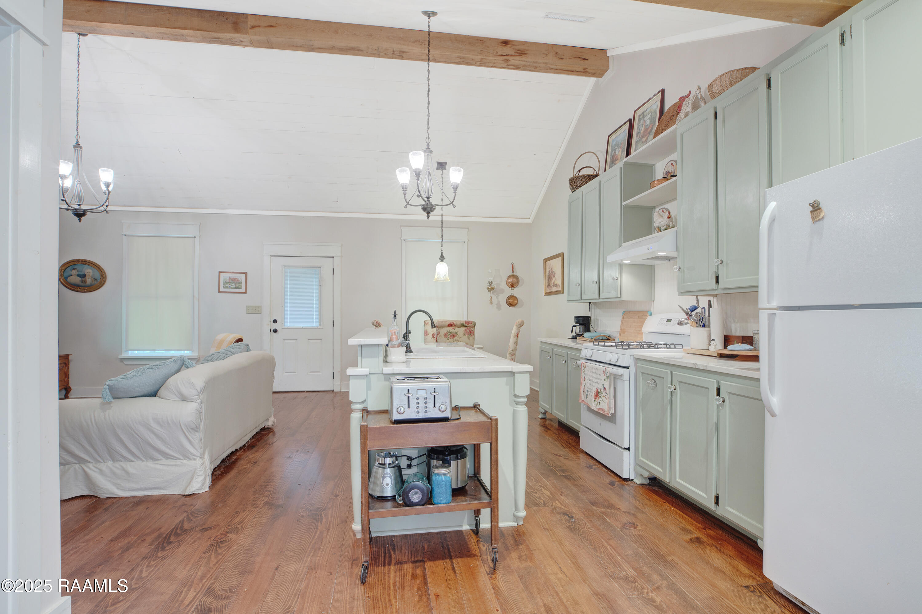 604 Main Street Washington, LA 70589 - Photo 40 of 49 Kitchen