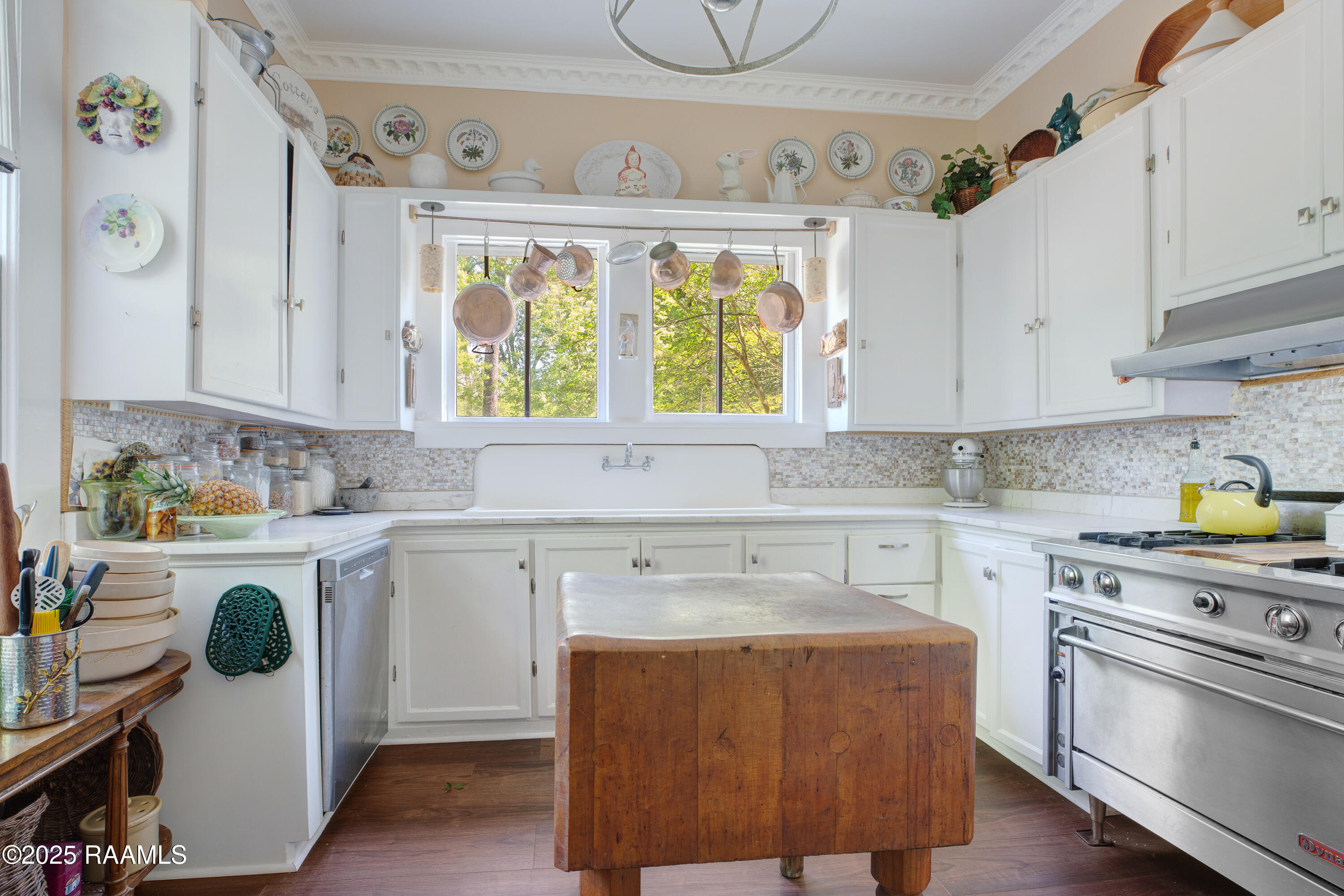 604 Main Street Washington, LA 70589 - Photo 5 of 49 KItchen