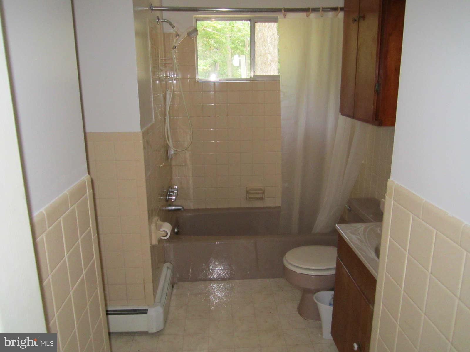 5311 Ridge Road Mount Airy, MD 21771 - Photo 11 of 18 Bath