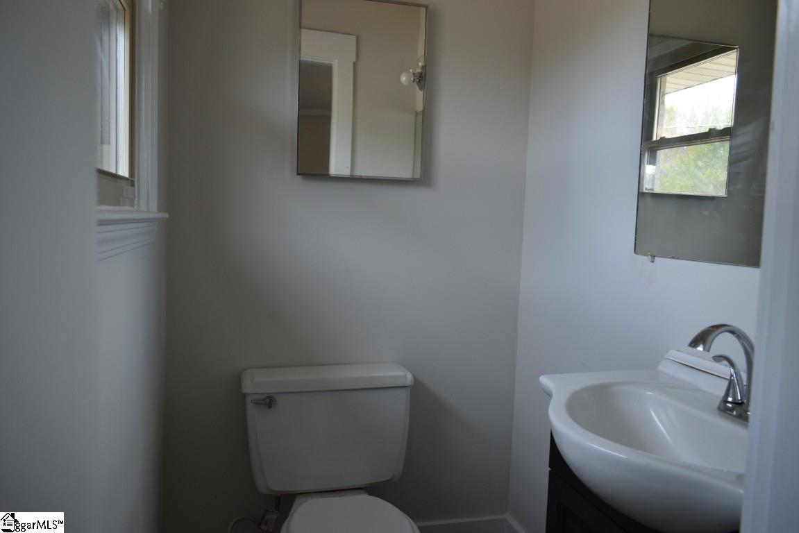 292 Owens Road Piedmont, SC 29673 - Photo 8 of 21