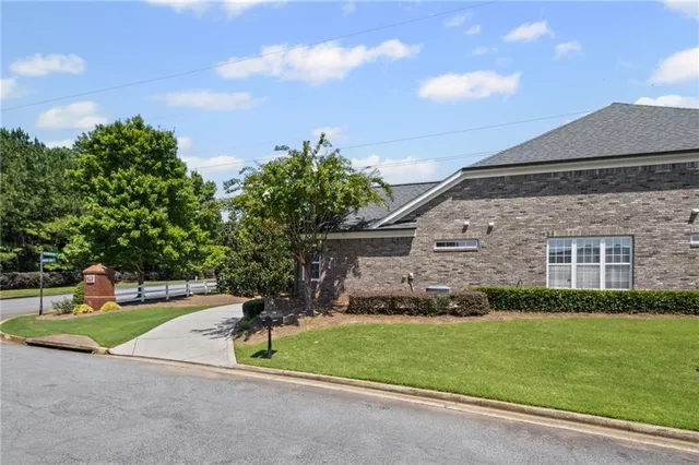 a view of a house with a garden