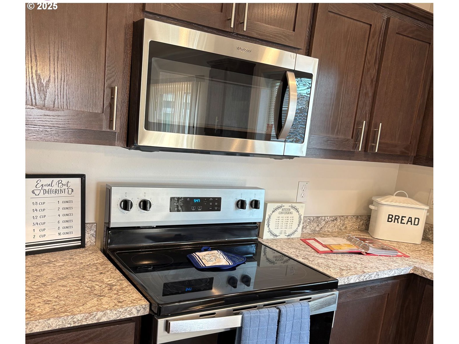 27645 Snyder Road, Unit 36 Junction City, OR 97448 - Photo 6 of 12