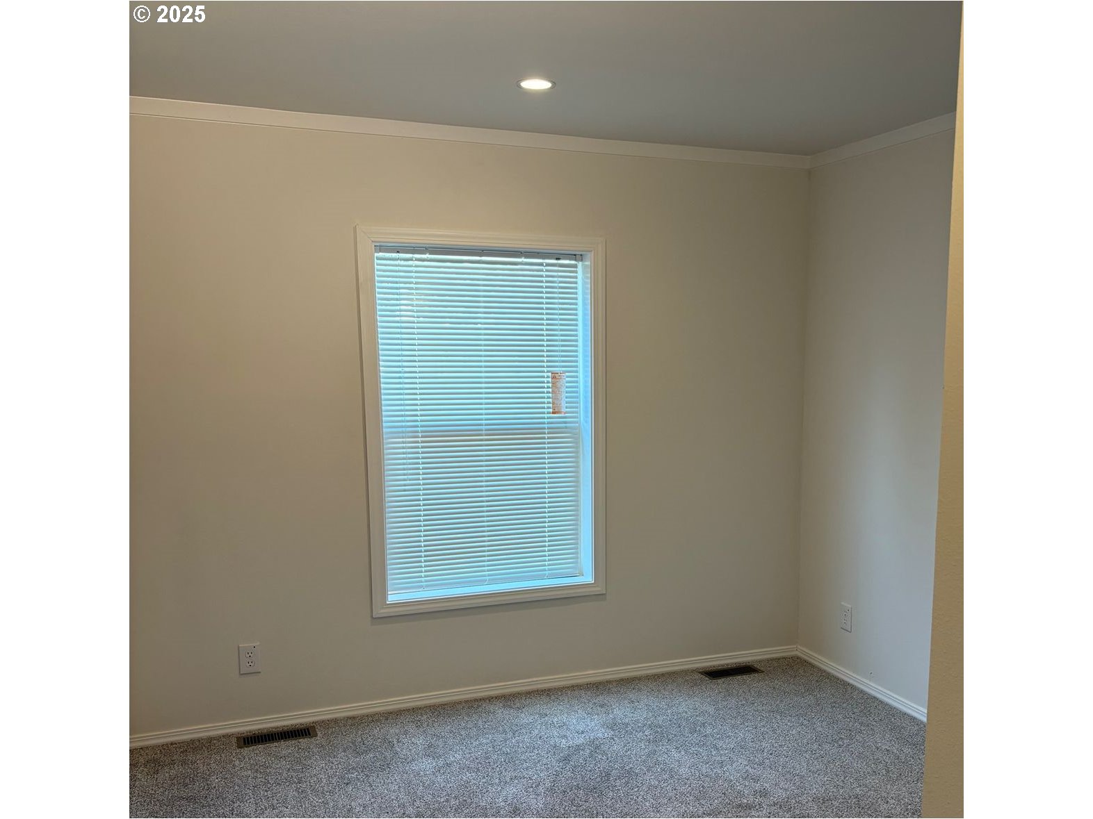 27645 Snyder Road, Unit 36 Junction City, OR 97448 - Photo 9 of 12