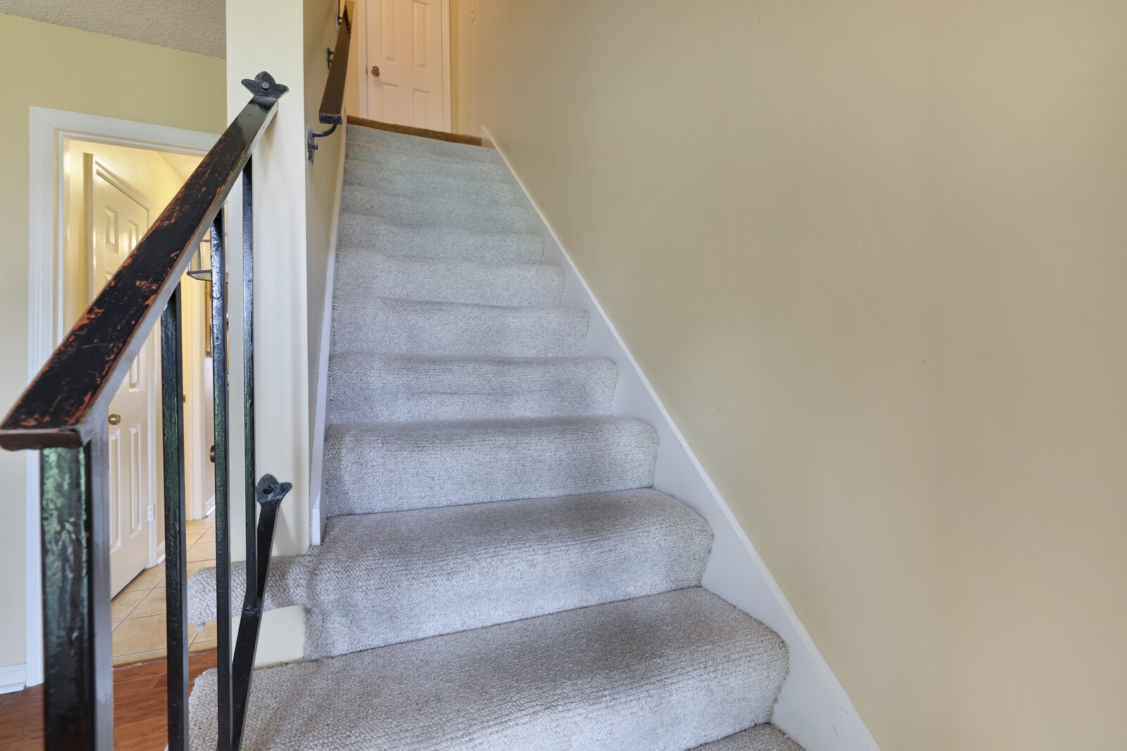 4001 Anderson Road, Unit K24 Nashville, TN 37217 - Photo 16 of 36 a view of entryway