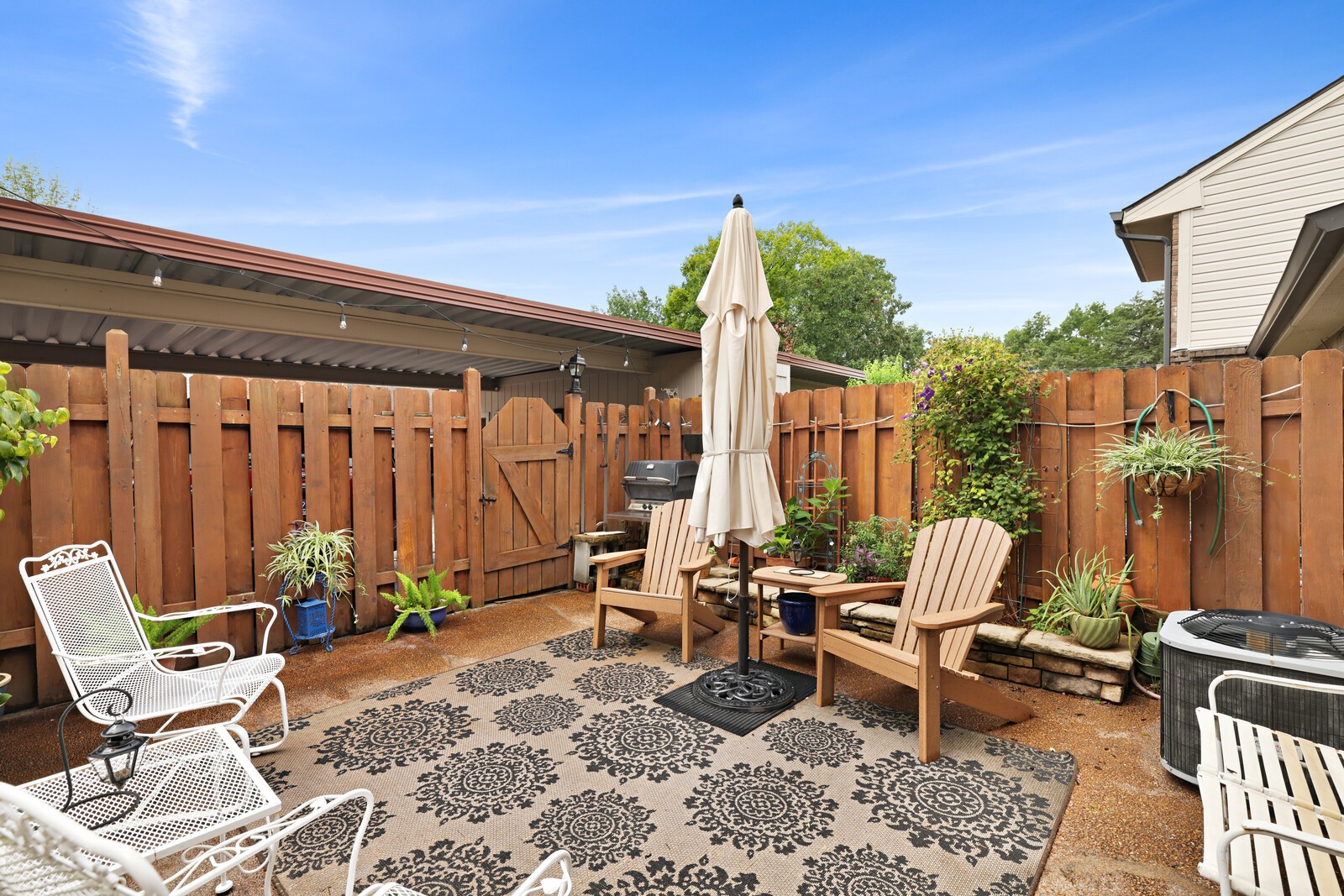 4001 Anderson Road, Unit K24 Nashville, TN 37217 - Photo 26 of 36 a building outdoor space with patio furniture