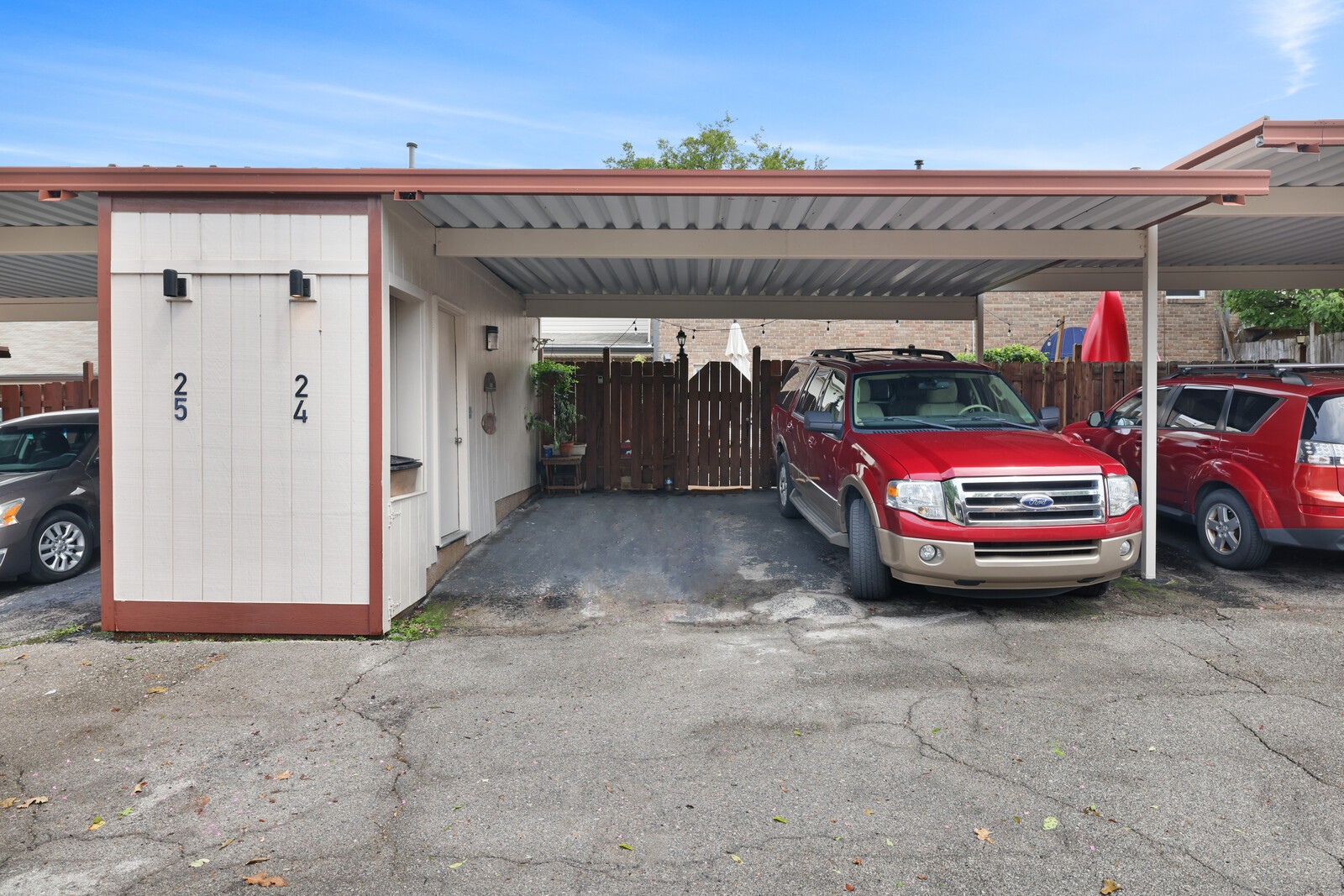 4001 Anderson Road, Unit K24 Nashville, TN 37217 - Photo 28 of 36 a car parked in garage