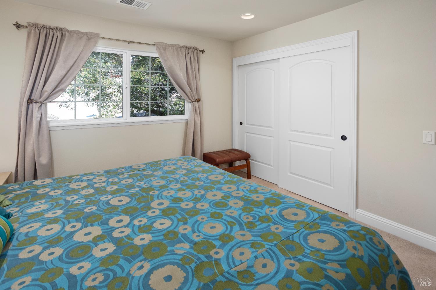 230 Clear Ridge Drive Healdsburg, CA 95448 - Photo 35 of 48 a bedroom with a bed and a window
