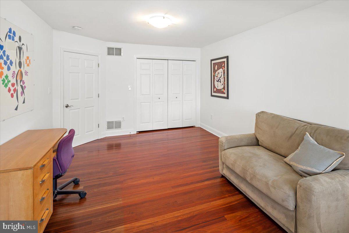 196 Reservoir Road Hopewell, NJ 08525 - Photo 42 of 65 Gallery Image 42