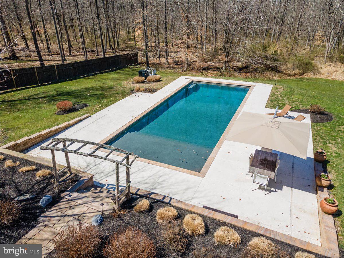 196 Reservoir Road Hopewell, NJ 08525 - Photo 9 of 65 Gallery Image 9