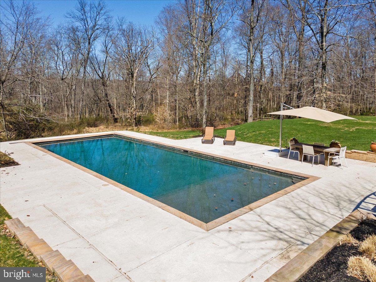 196 Reservoir Road Hopewell, NJ 08525 - Photo 10 of 65 Gallery Image 10