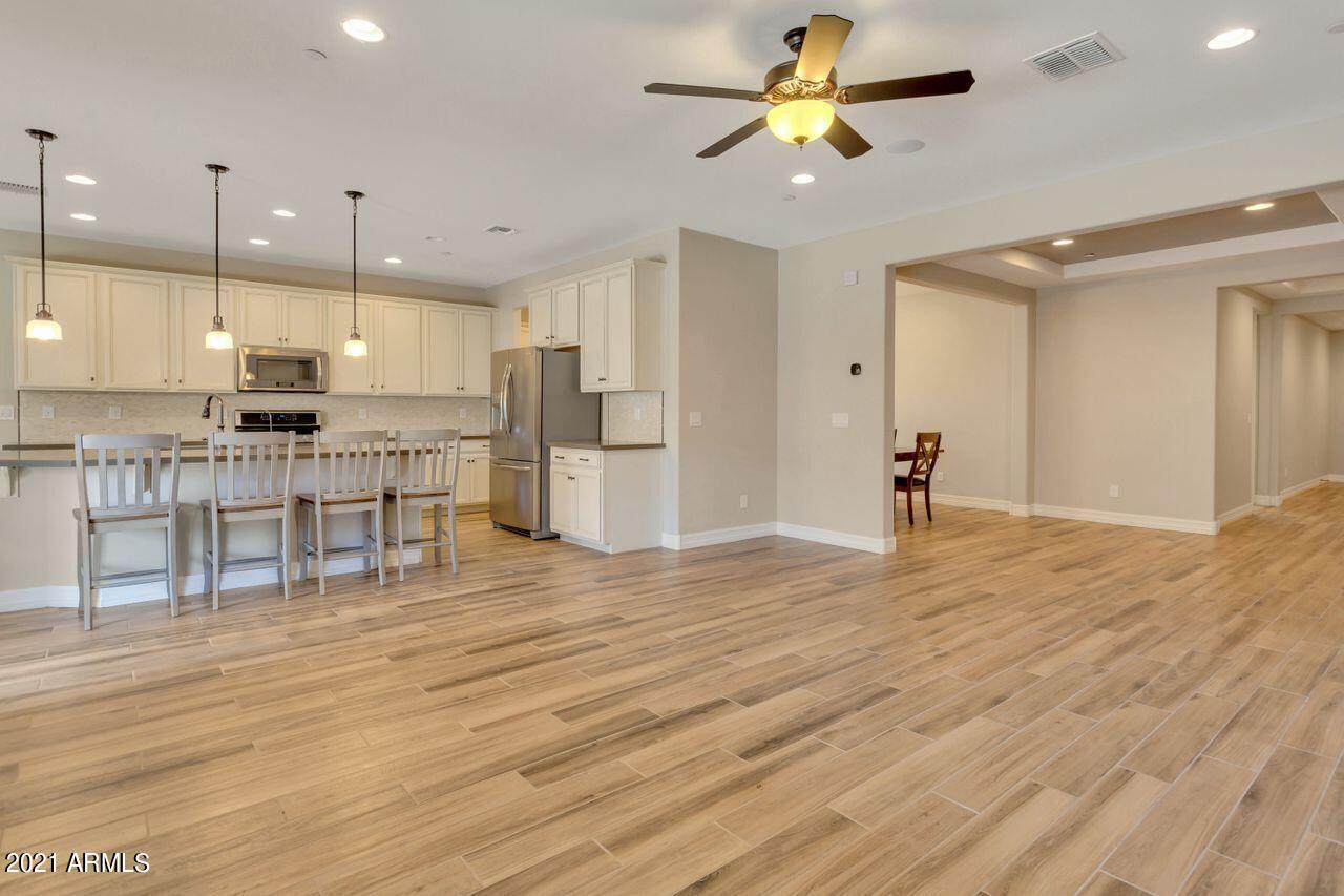21362 West Berkeley Road Buckeye, AZ 85396 - Photo 4 of 33 QPT_Photo_-__L1A3464