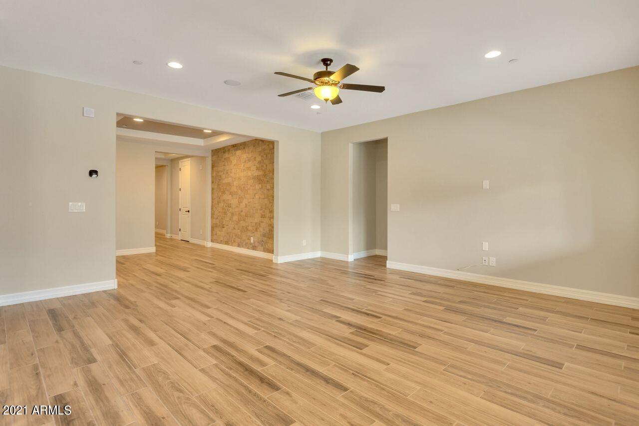21362 West Berkeley Road Buckeye, AZ 85396 - Photo 8 of 33 QPT_Photo_-__L1A3482