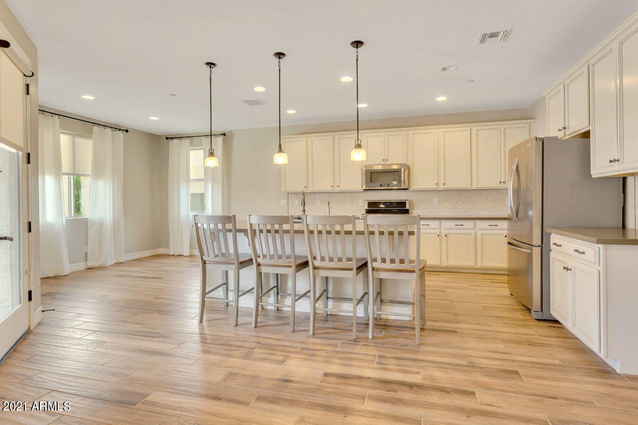 21362 West Berkeley Road Buckeye, AZ 85396 - Photo 9 of 33 QPT_Photo_-__L1A3488
