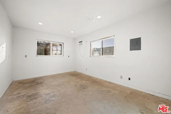 $849,000 | 42450 2nd Street, Lancaster, CA 93535