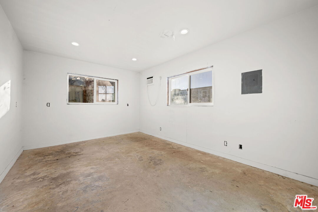 42450 2nd Street Lancaster, CA 93535 - Photo 28 of 29