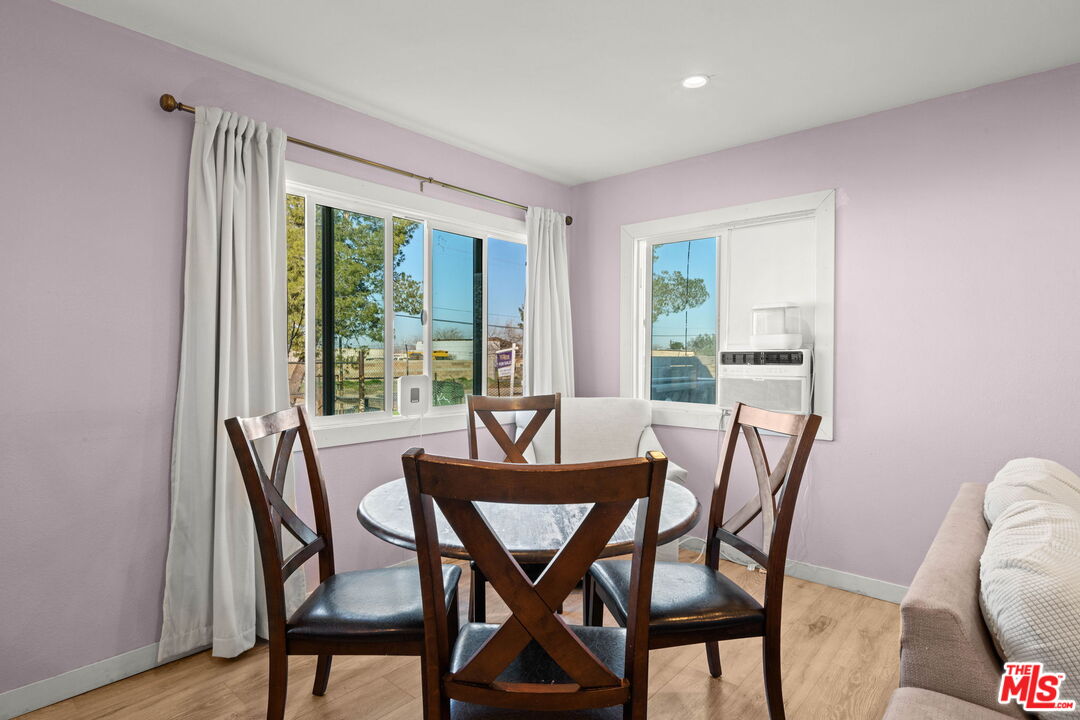 42450 2nd Street Lancaster, CA 93535 - Photo 8 of 29