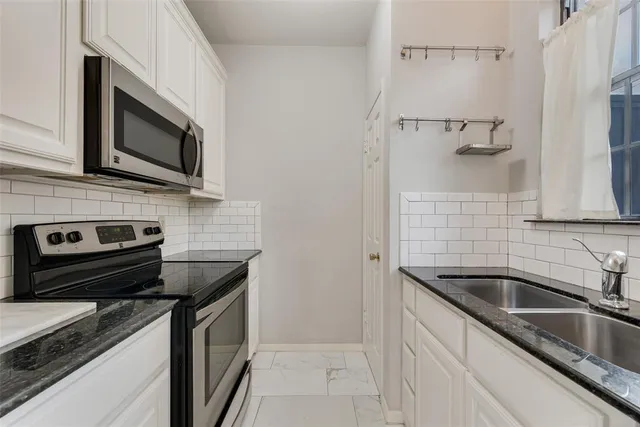 $359,000 | 4418 Bowser Avenue, Unit 105, Dallas, TX 75219