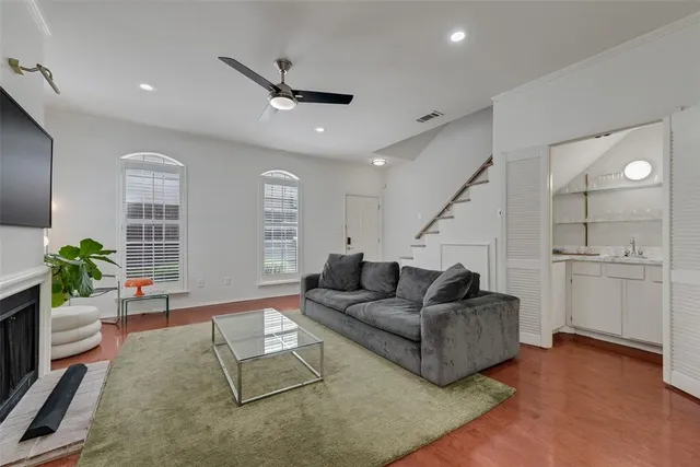 $359,000 | 4418 Bowser Avenue, Unit 105, Dallas, TX 75219