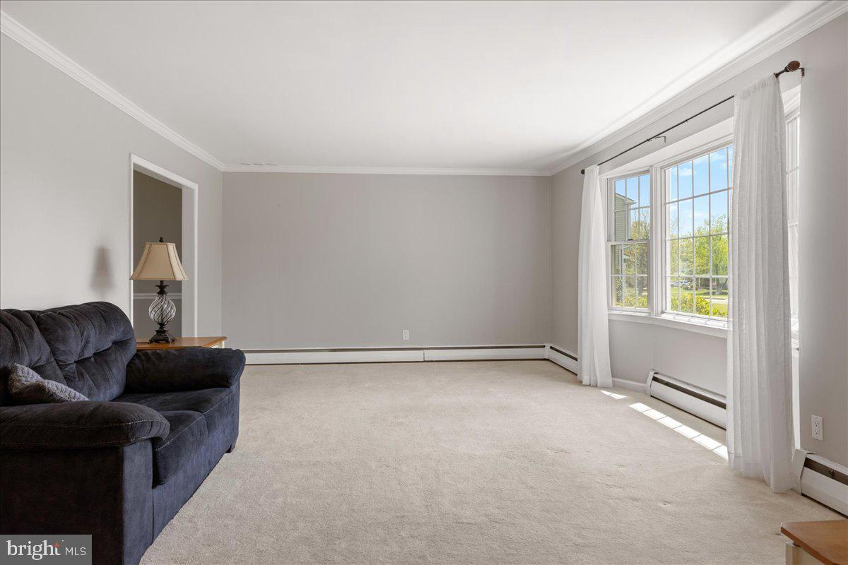 1633 Hedgewood Road Hatfield, PA 19440 - Photo 7 of 43 Gallery Image 7