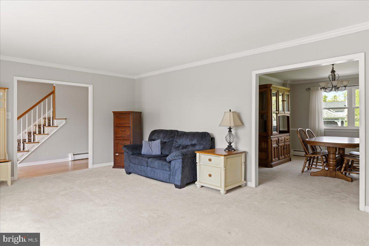 1633 Hedgewood Road Hatfield, PA 19440 - Photo 9 of 43 Gallery Image 9