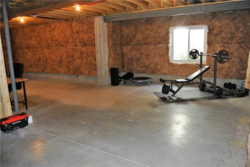 6227 Buck Trail Road Indianapolis, IN 46237 - Photo 41 of 42 Gallery Image 41