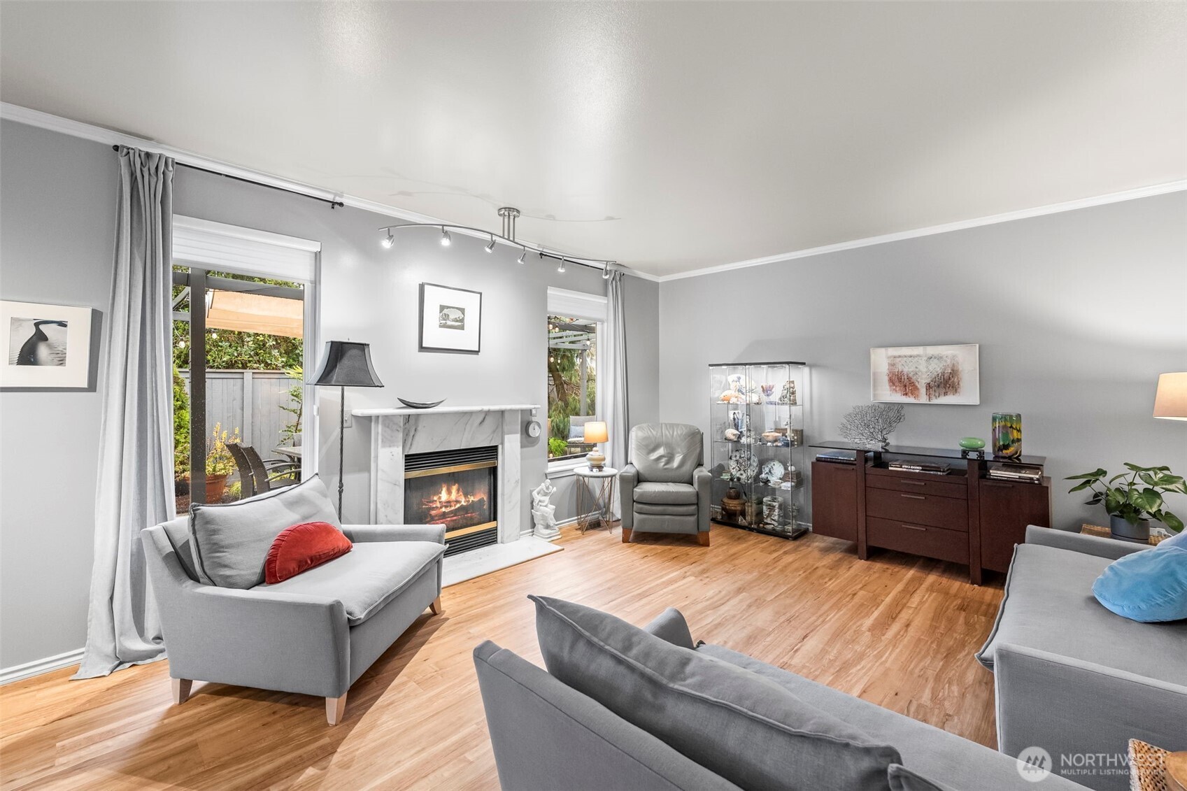 1113 Garden Circle Fircrest, WA 98466 - Photo 11 of 29 a living room with furniture and a fireplace