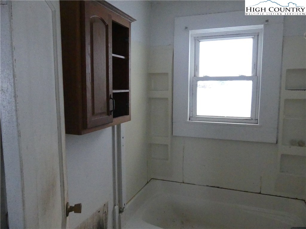 1306 Laurel Branch Road Vilas, NC 28692 - Photo 15 of 27 Gallery Image 15