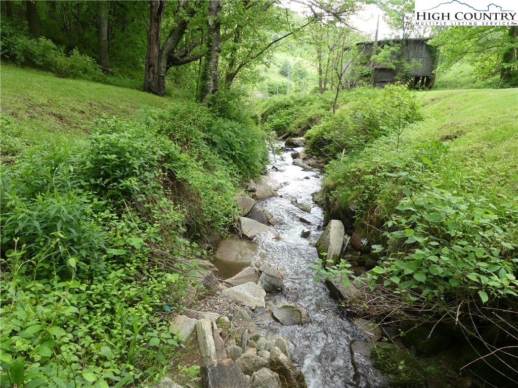1306 Laurel Branch Road Vilas, NC 28692 - Photo 27 of 27 Gallery Image 27
