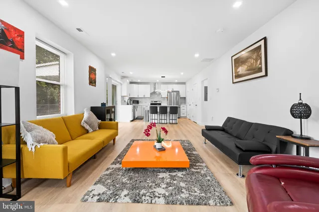 a view of an outdoor space