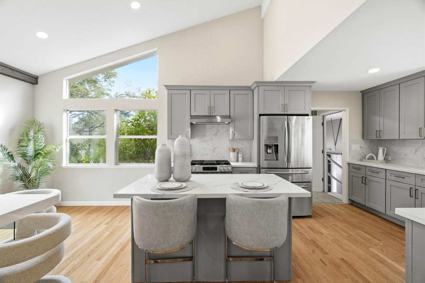 10140 Hillcrest Road Cupertino, CA 95014 - Photo 11 of 39