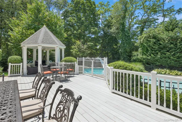 $1,899,999 | 7 Orient Avenue, Northport, NY 11768
