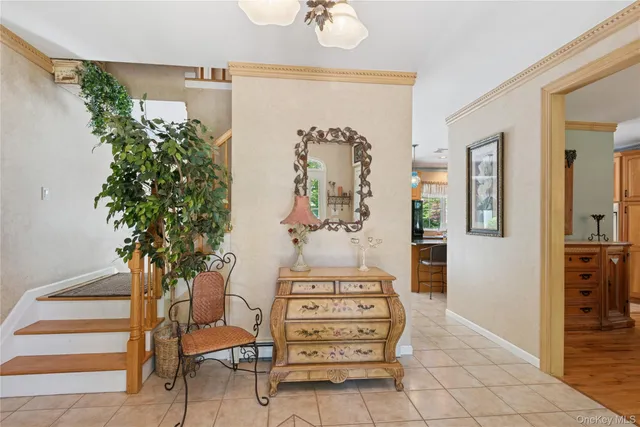 $1,899,999 | 7 Orient Avenue, Northport, NY 11768