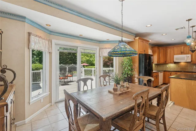 $1,899,999 | 7 Orient Avenue, Northport, NY 11768