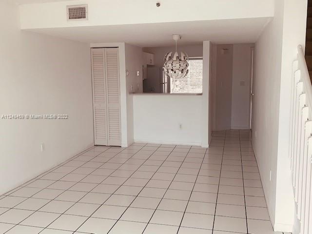 219 Riviera Circle, Unit 219 Weston, FL 33326 - Photo 14 of 22 a view of an empty room