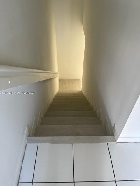 219 Riviera Circle, Unit 219 Weston, FL 33326 - Photo 8 of 22 a view of entryway