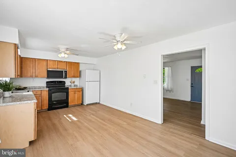 $325,000 | 122 Walker Avenue, West Berlin, NJ 08091