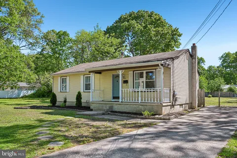 $325,000 | 122 Walker Avenue, West Berlin, NJ 08091