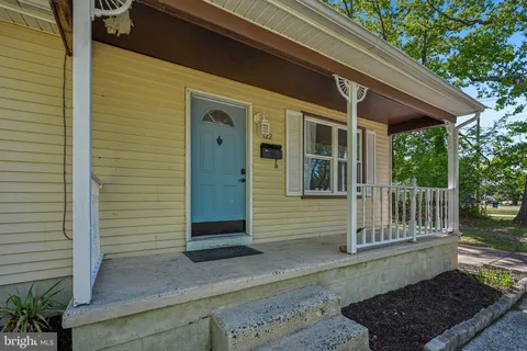$325,000 | 122 Walker Avenue, West Berlin, NJ 08091