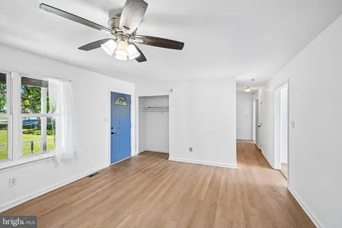 $325,000 | 122 Walker Avenue, West Berlin, NJ 08091